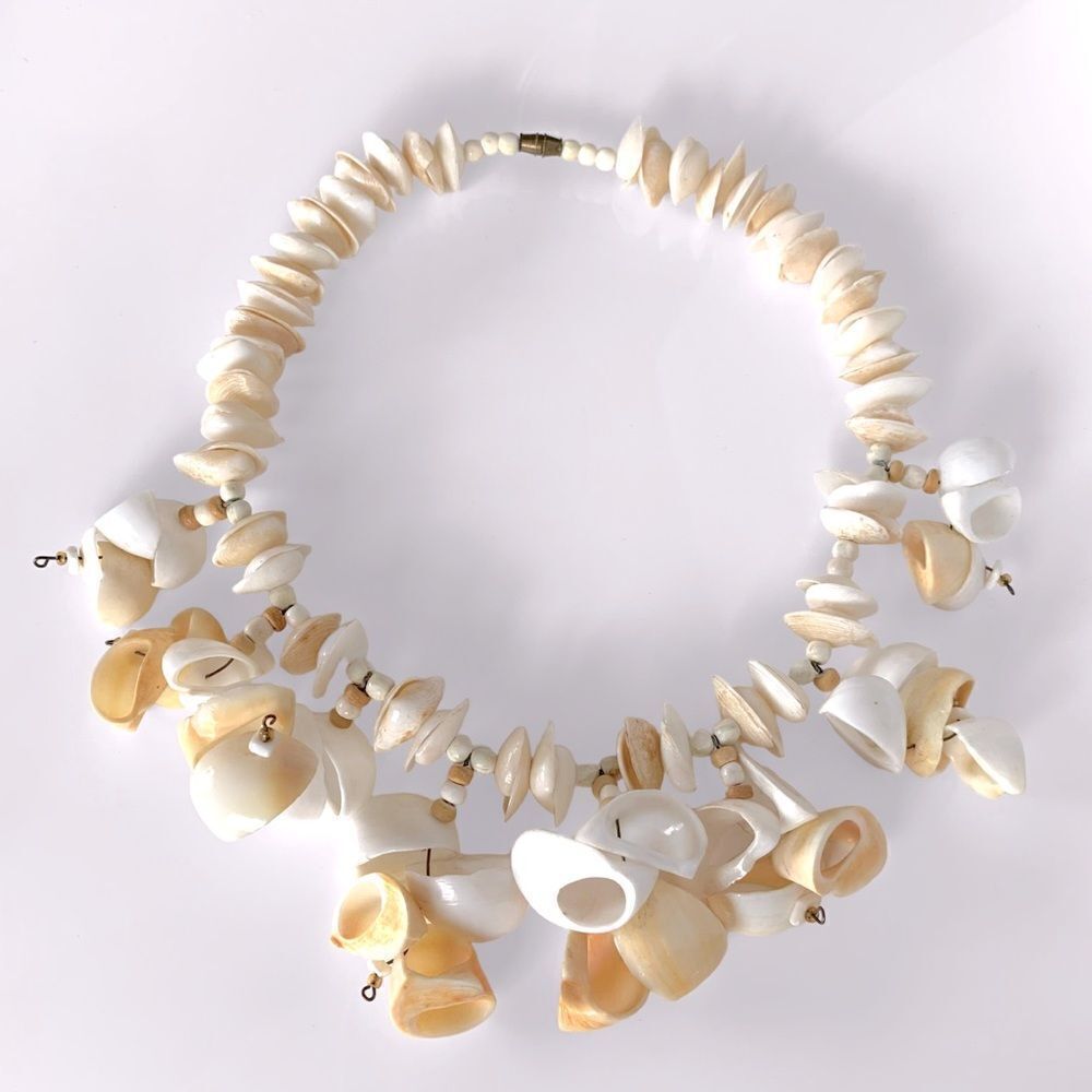Vintageseashell Statement Necklace - image 1
